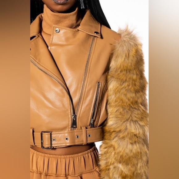 NWT Azalea Wang Cropped Nollie Faux Fur Arms Beige Moto Jacket Size XL - Picture 7 of 8